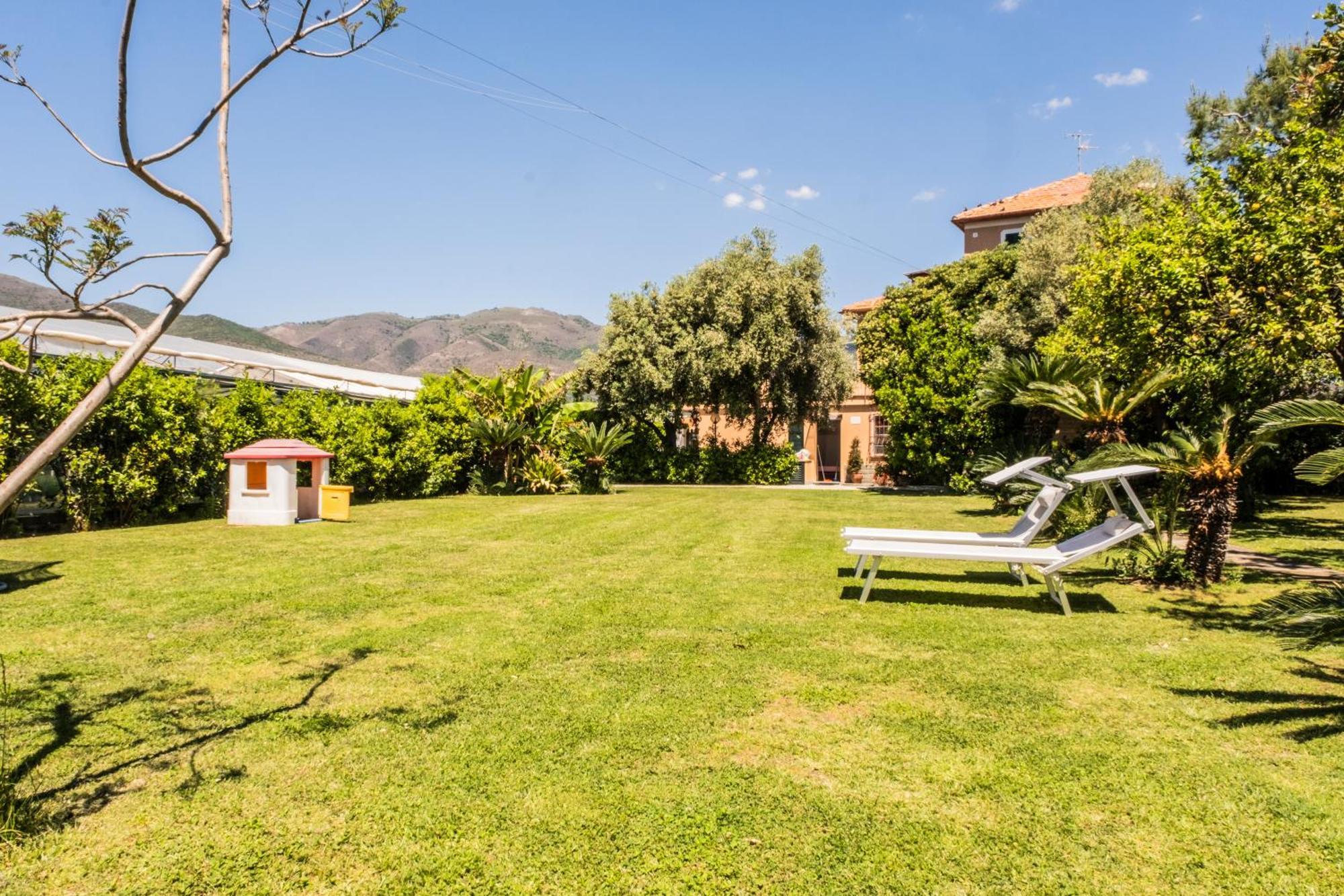 Agriturismo Giorgi Appartamenti In Riviera Ligure Albenga Exteriér fotografie