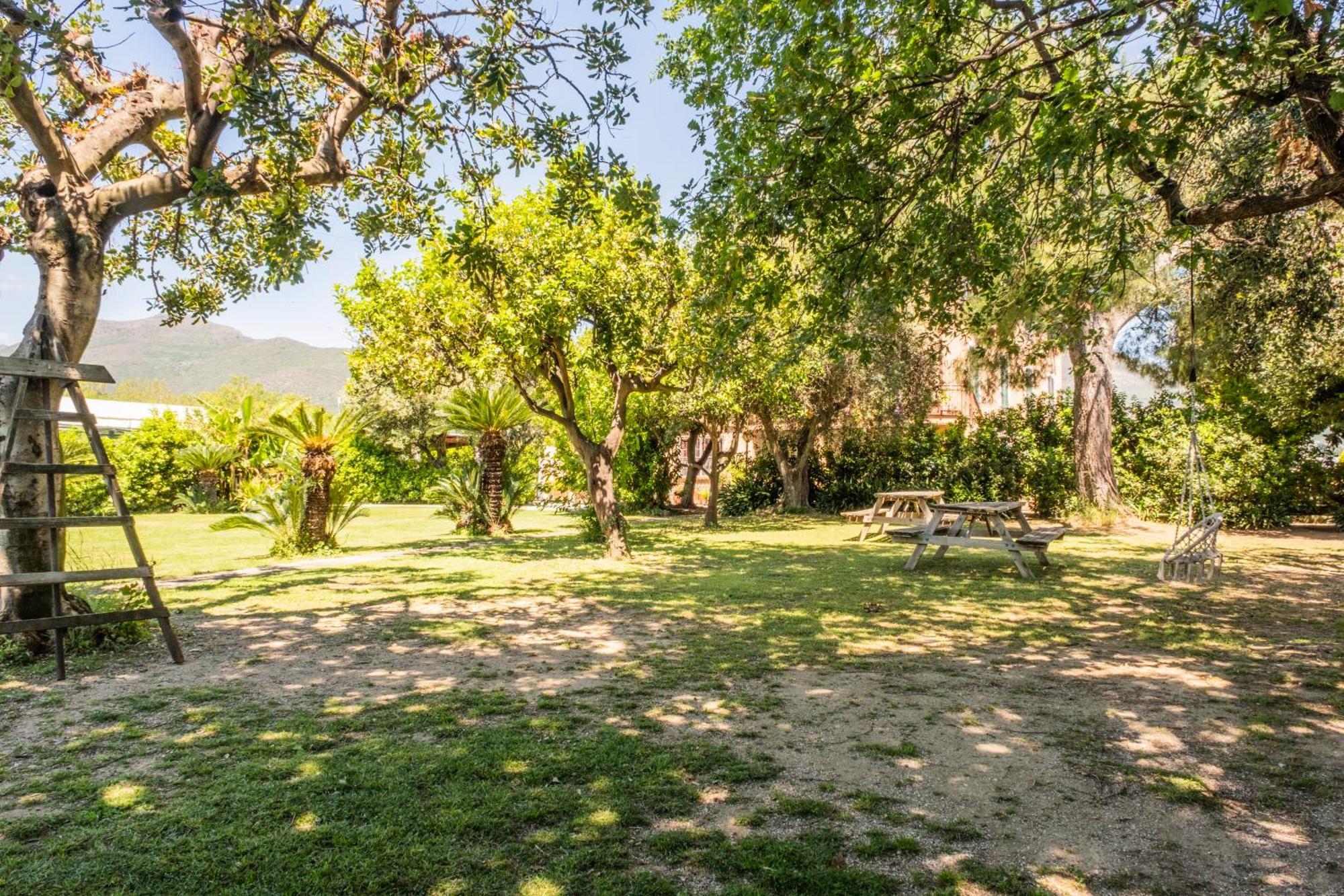Agriturismo Giorgi Appartamenti In Riviera Ligure Albenga Exteriér fotografie